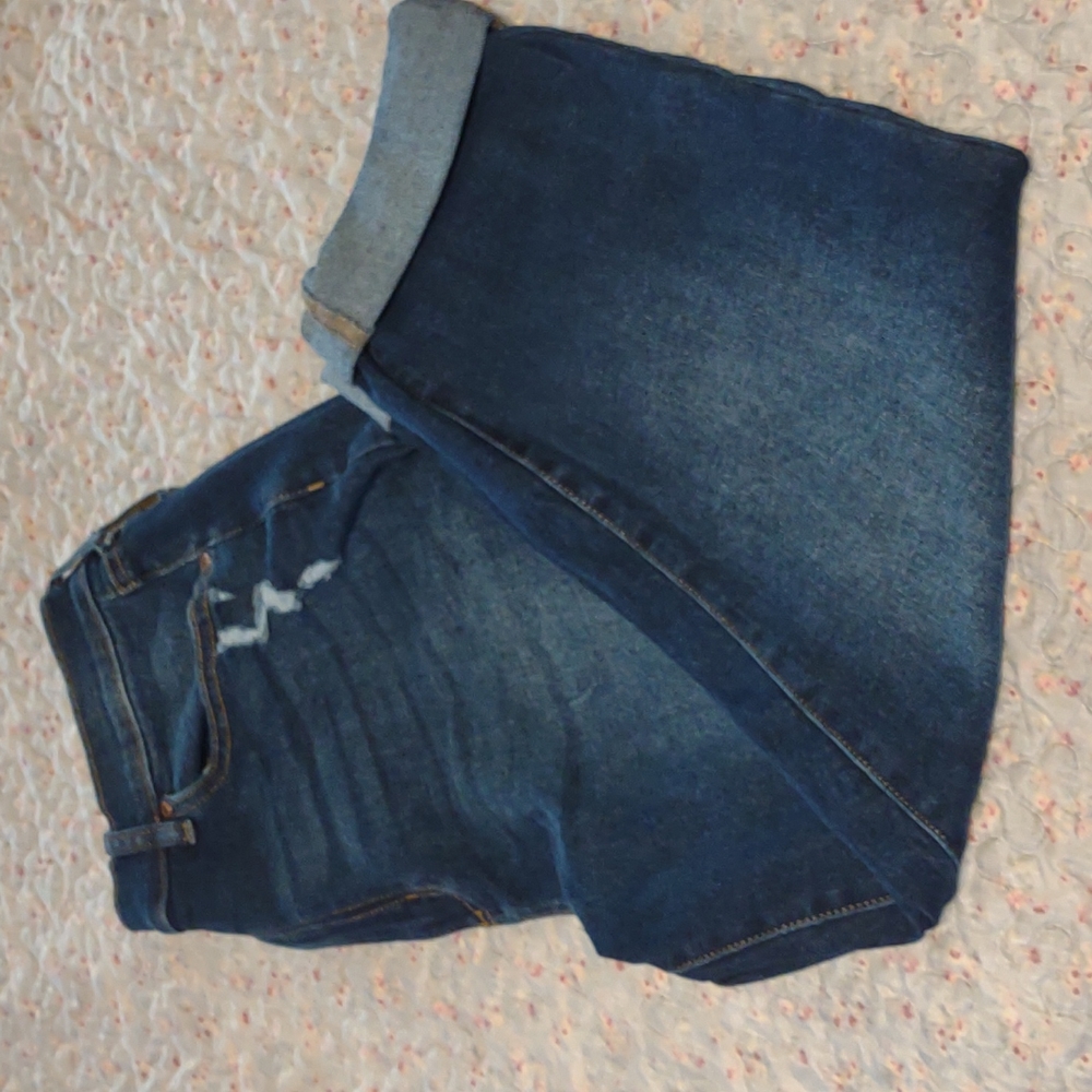 Ankle jeans/capris,Mom Jeans. Distressed. Sonoma EUC